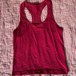 Lululemon swiftly tech tank top 
Race length